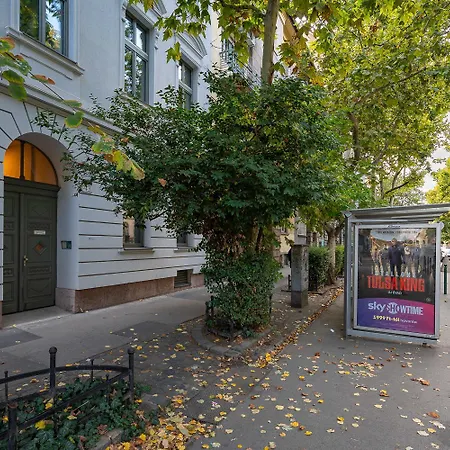 דירה Luxury Two-bedroom With Private Garage
