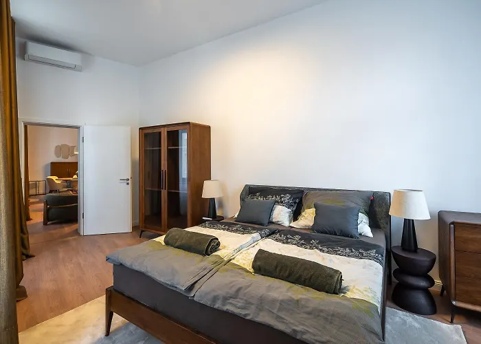 Premium Two-bedroom Next To National Theatre Apartamento *