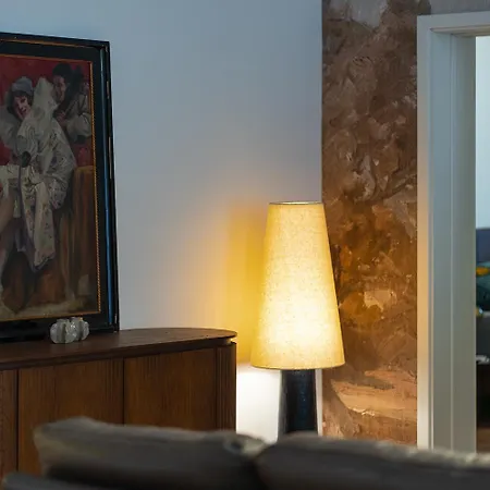 Premium Two-bedroom Next To National Theatre *