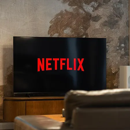 Premium Two-bedroom Next To National Theatre *