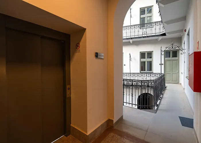 Daire Premium Two-bedroom Next To National Theatre