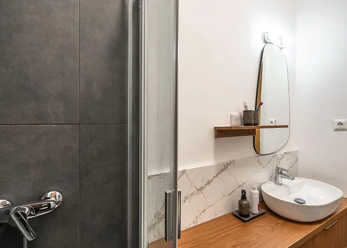 Daire Premium Two-bedroom Next To National Theatre Budapeşte