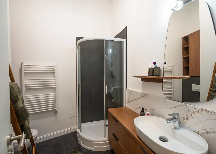 Daire Premium Two-bedroom Next To National Theatre Budapeşte