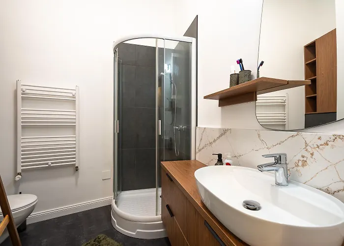 Daire Premium Two-bedroom Next To National Theatre